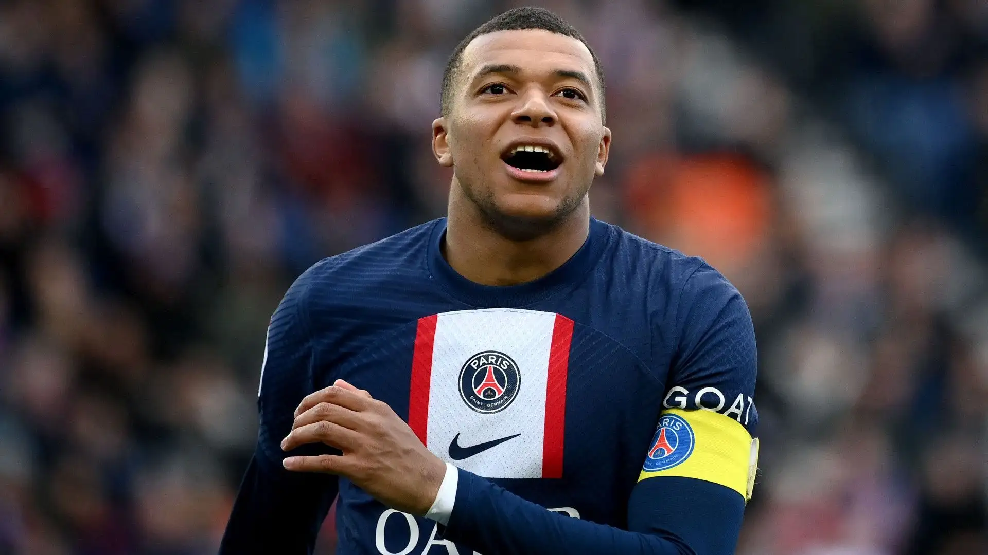 Kylian Mbappé: l'attaccante resterà a Parigi e sarà al centro del progetto nel futuro del club francese