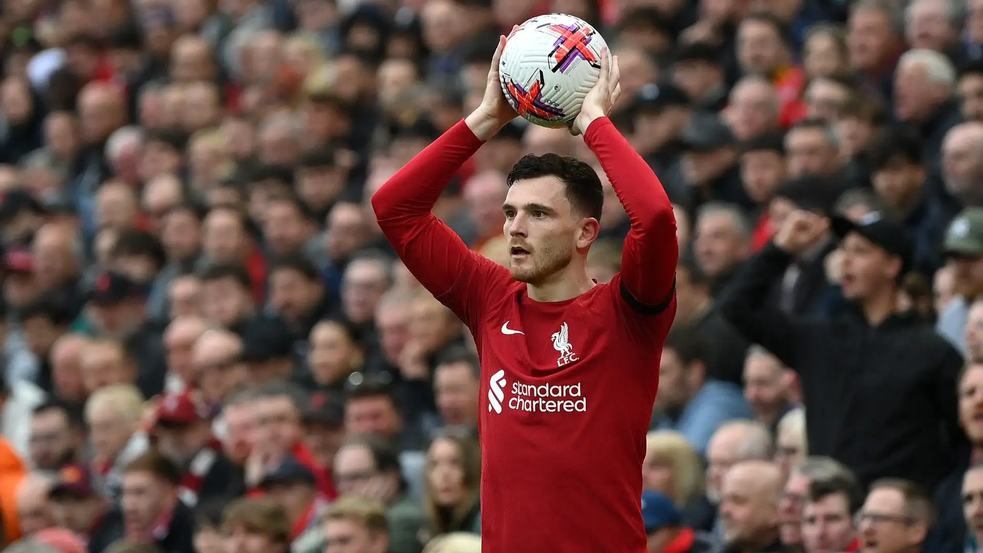 Il calciatore è contento al Liverpool e non ha mai mostrato la volontà di cambiare squadra