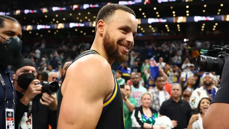Play-off NBA: Curry stratosferico, Golden State elimina Sacramento