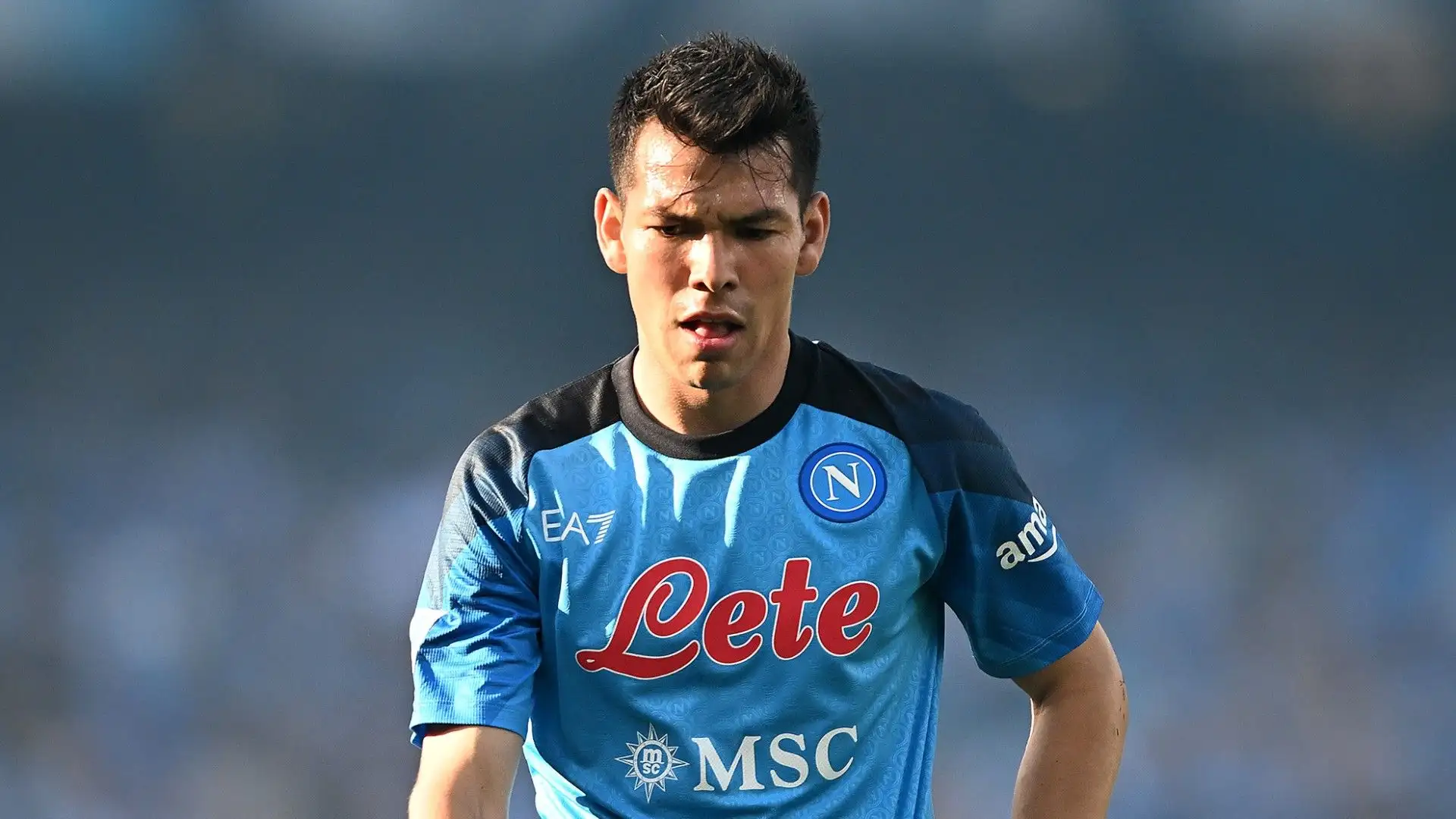3- Hirving Lozano, attaccante, 5,13 milioni di euro all'anno
