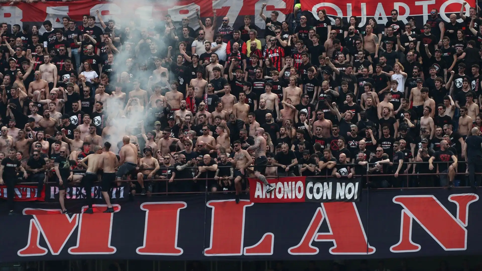 La Curva Sud è la parte più 'calda' del tifo milanista