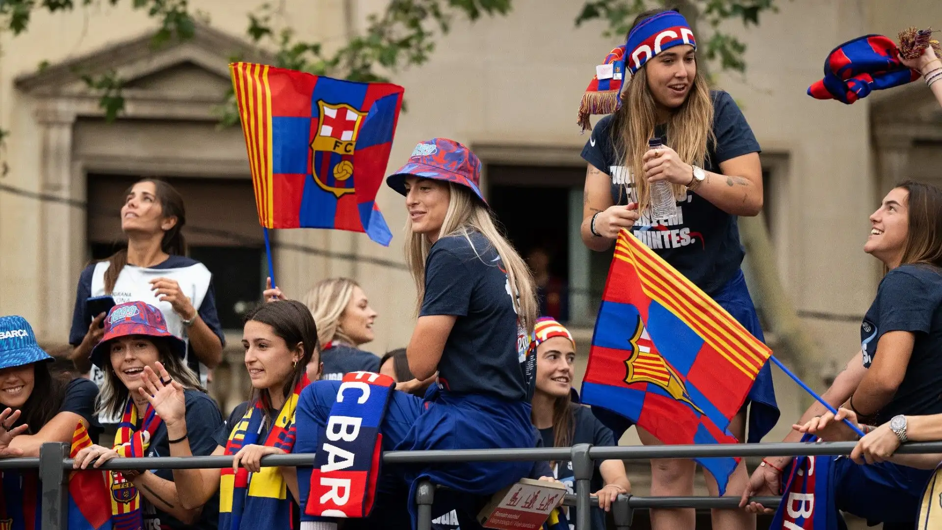 Ecco le ragazze del Barcellona sul pullman
