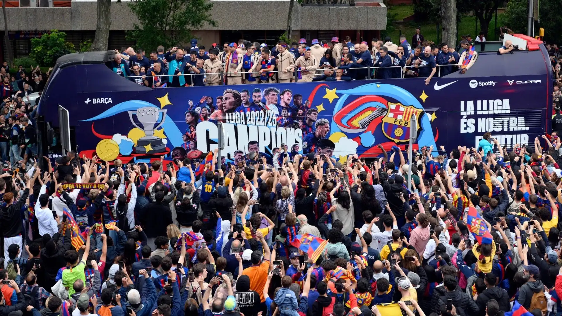 Un'atmosfera di grande festa per le strade di Barcellona