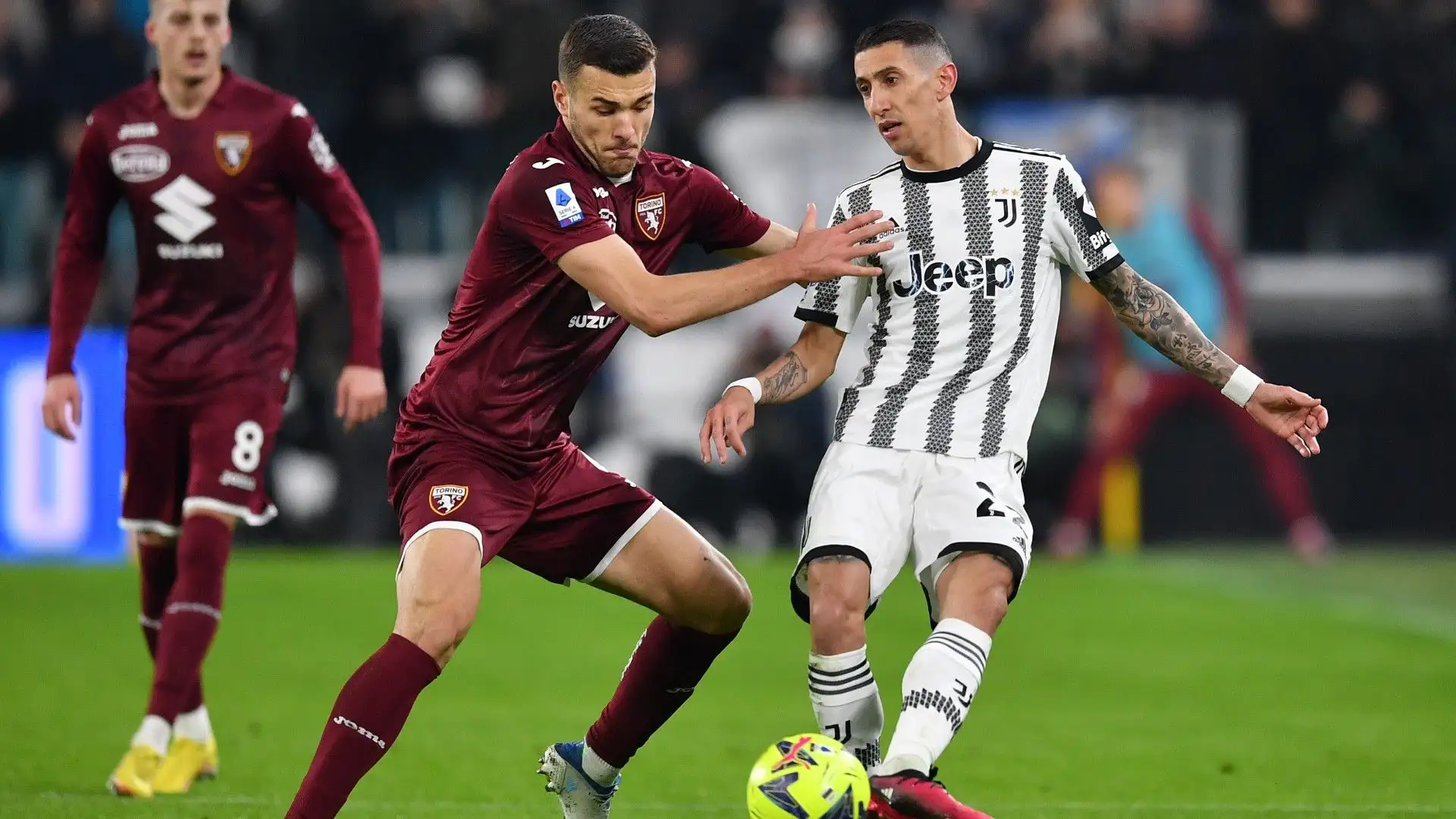 Buongiorno impegnato a contrastare Angel Di Maria