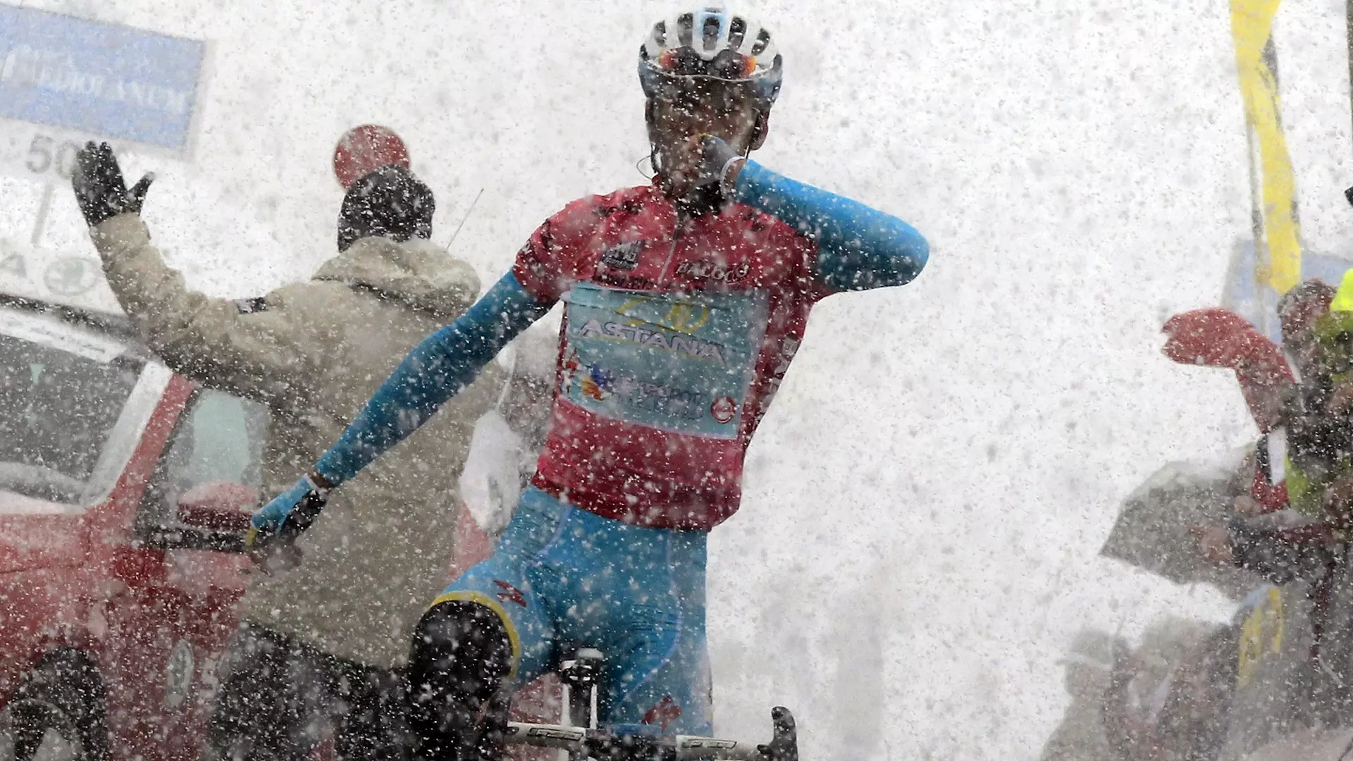 All’asta per l’Emilia-Romagna la maglia rosa di Vincenzo Nibali