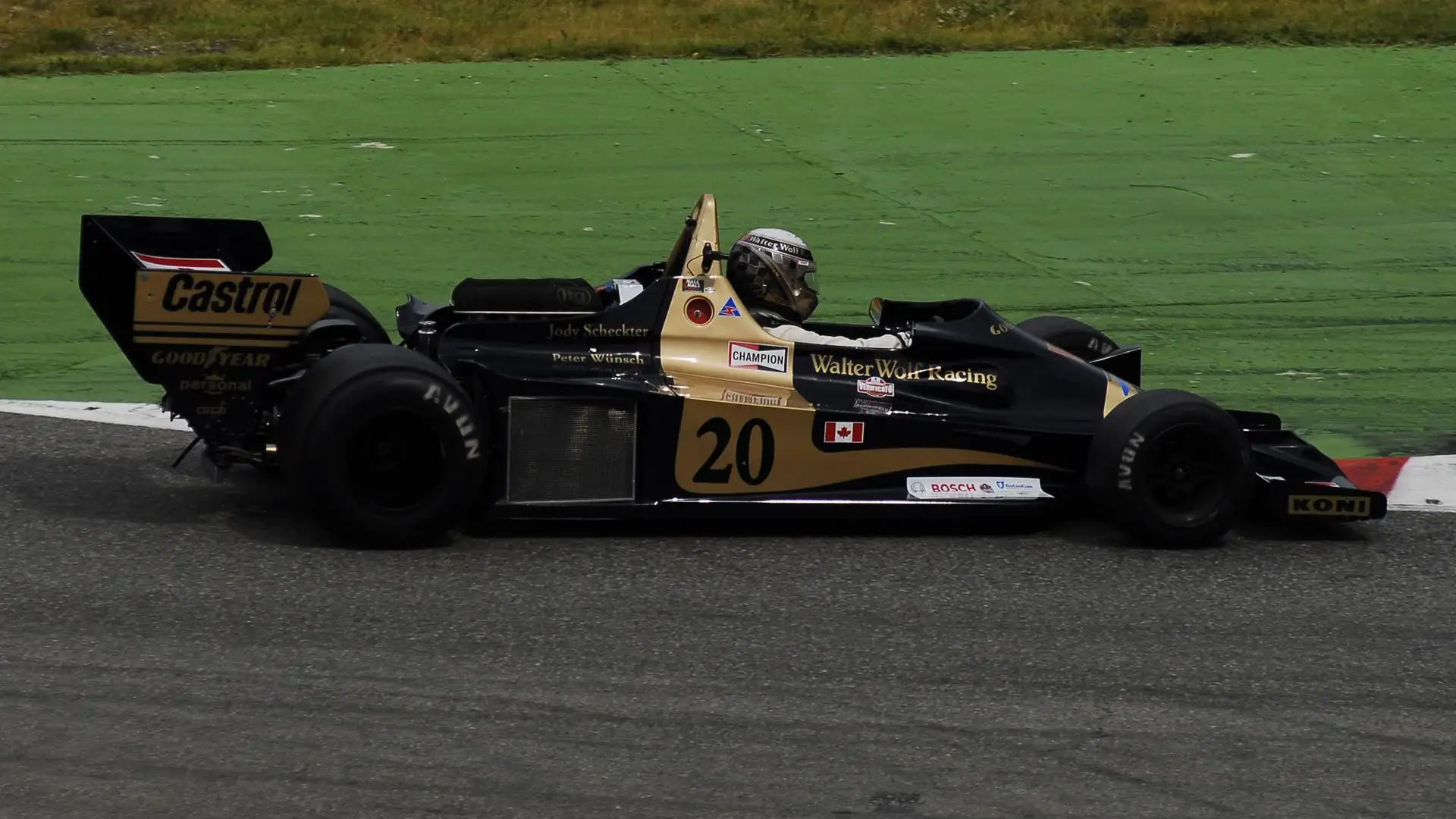 L'imprenditore acquistò delle Hesketh modello 308C