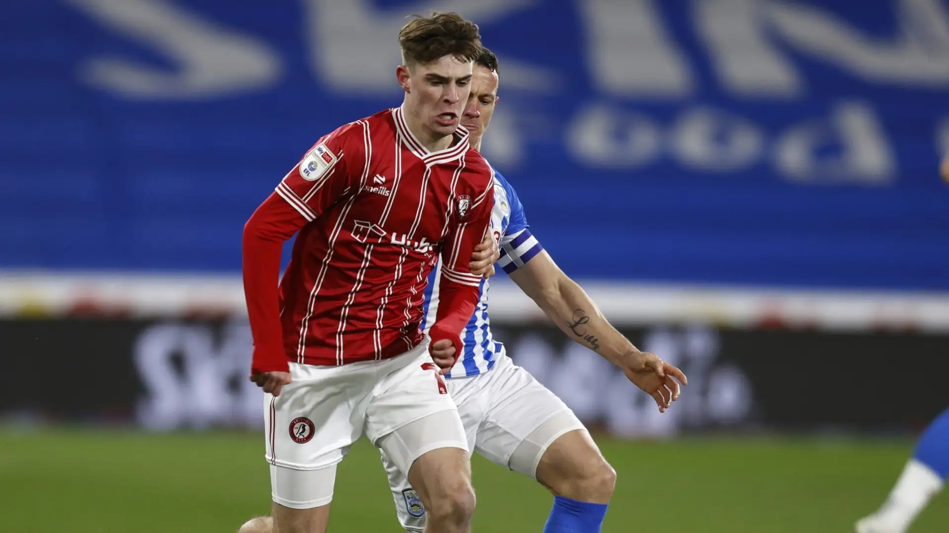 Per il centrocampo nel mirino Alex Scott del Bristol (miglior giovane della Championship), che potrebbe arrivare per 18 milioni