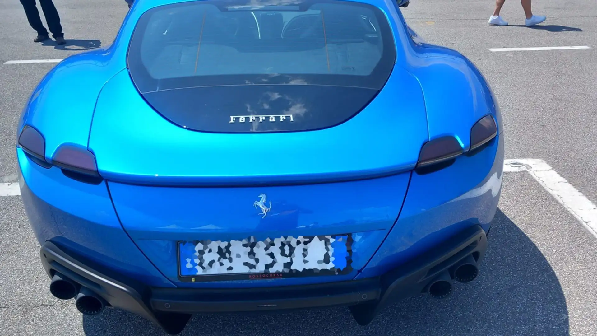 Apollo, Aston Martin, Bentley, Dallara, De Tomaso, Ferrari, Lotus, Maserati, McLaren, Pambuffetti, 777 hypercar sono state protagoniste assolute di esibizioni e hot lap