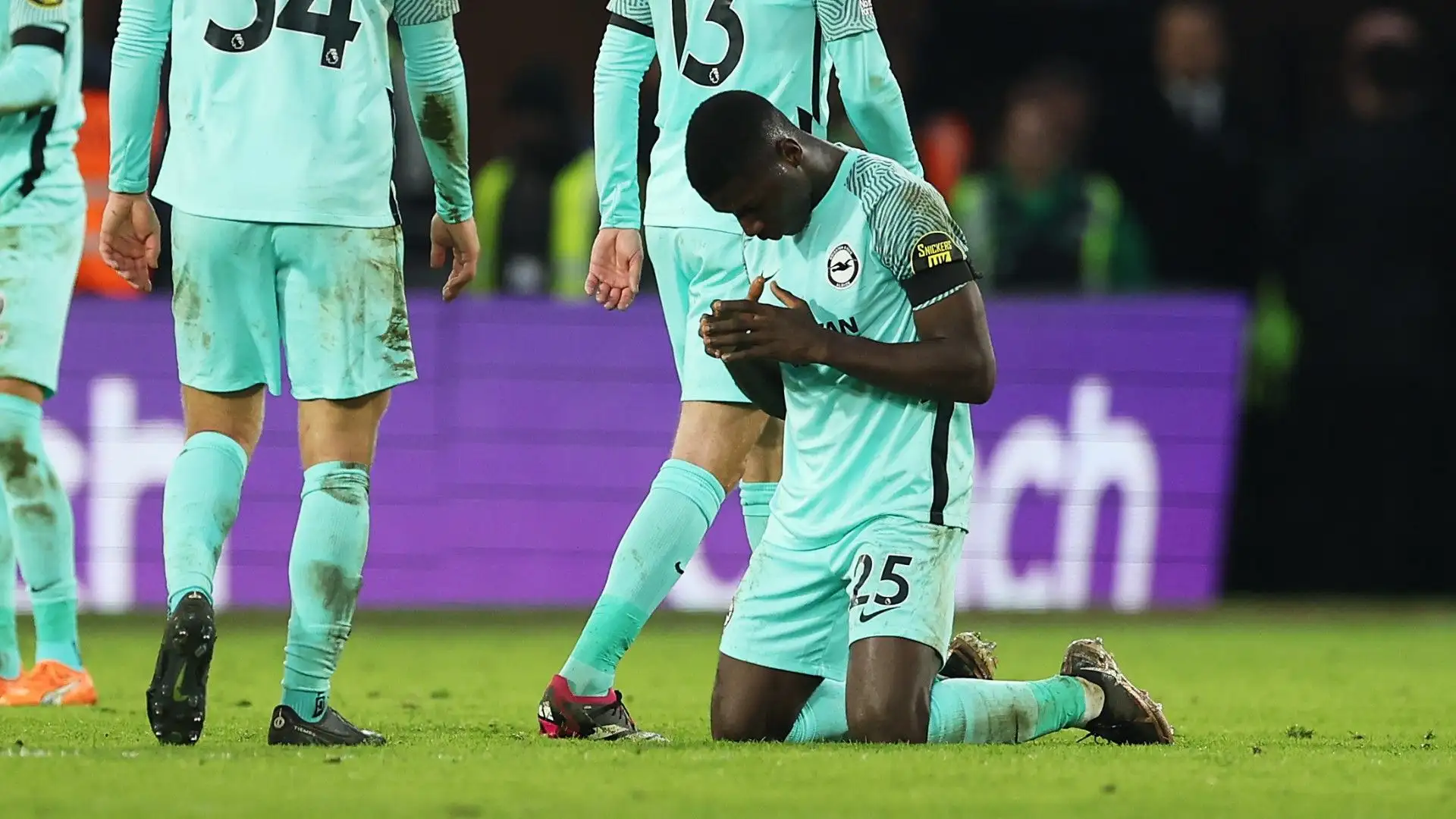 Ugarte, obiettivo del Chelsea, ha scelto il PSG e il club di Londra ha intensificato i contatti per il centrocampista del Brighton