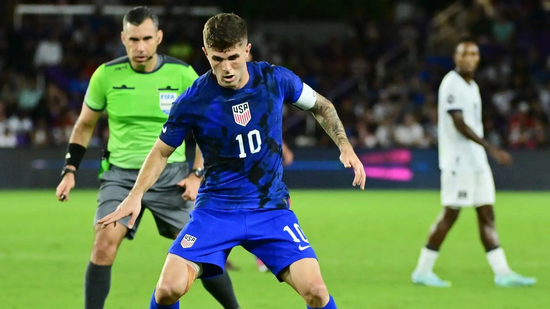 Per la trequarti le trattative con Christian Pulisic del Chelsea sono invece avanzate: lo statunitense è a caccia di un rilancio