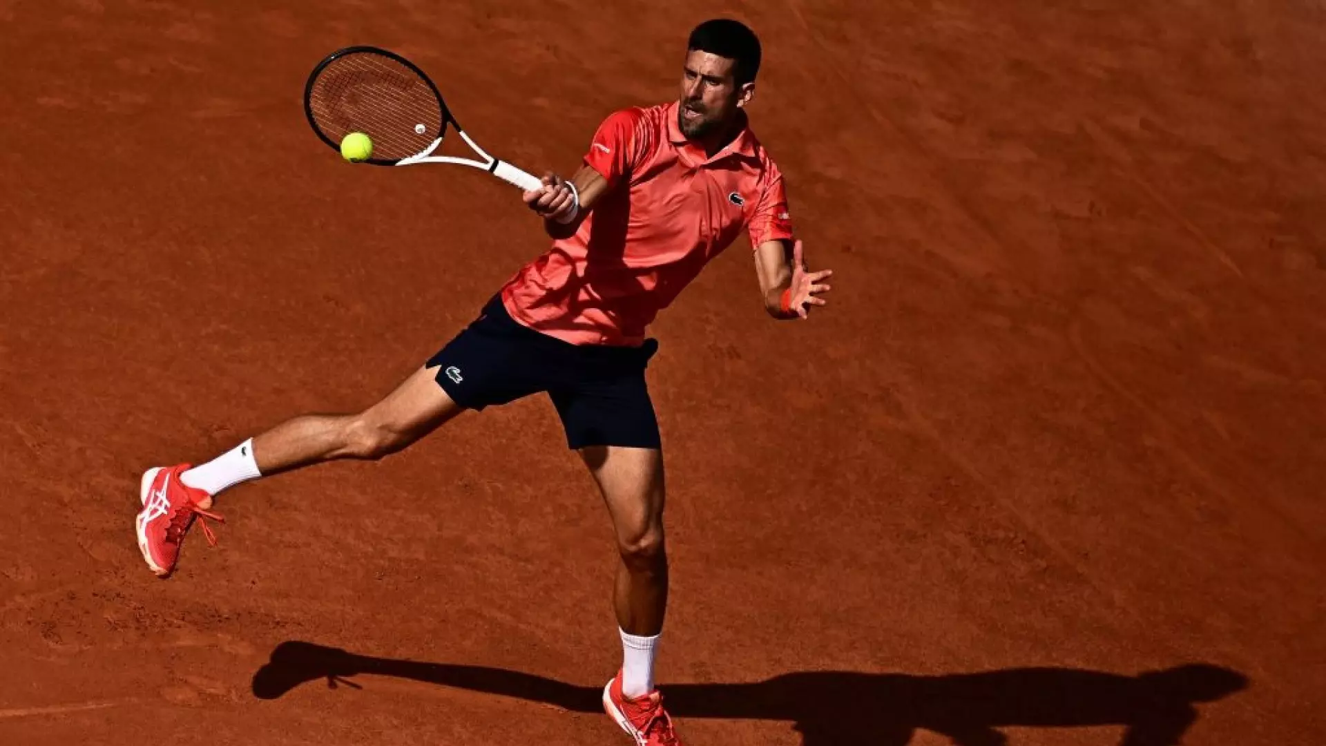 Carlos Alcaraz infortunato, Novak Djokovic in finale