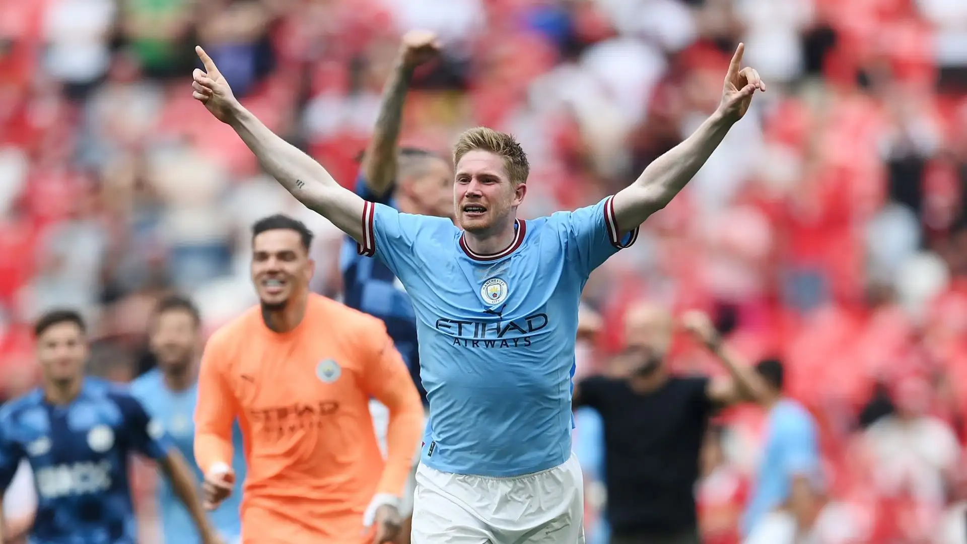 La squadra di Pep Guardiola ha battuto per 2-1 il Manchester United a Wembley