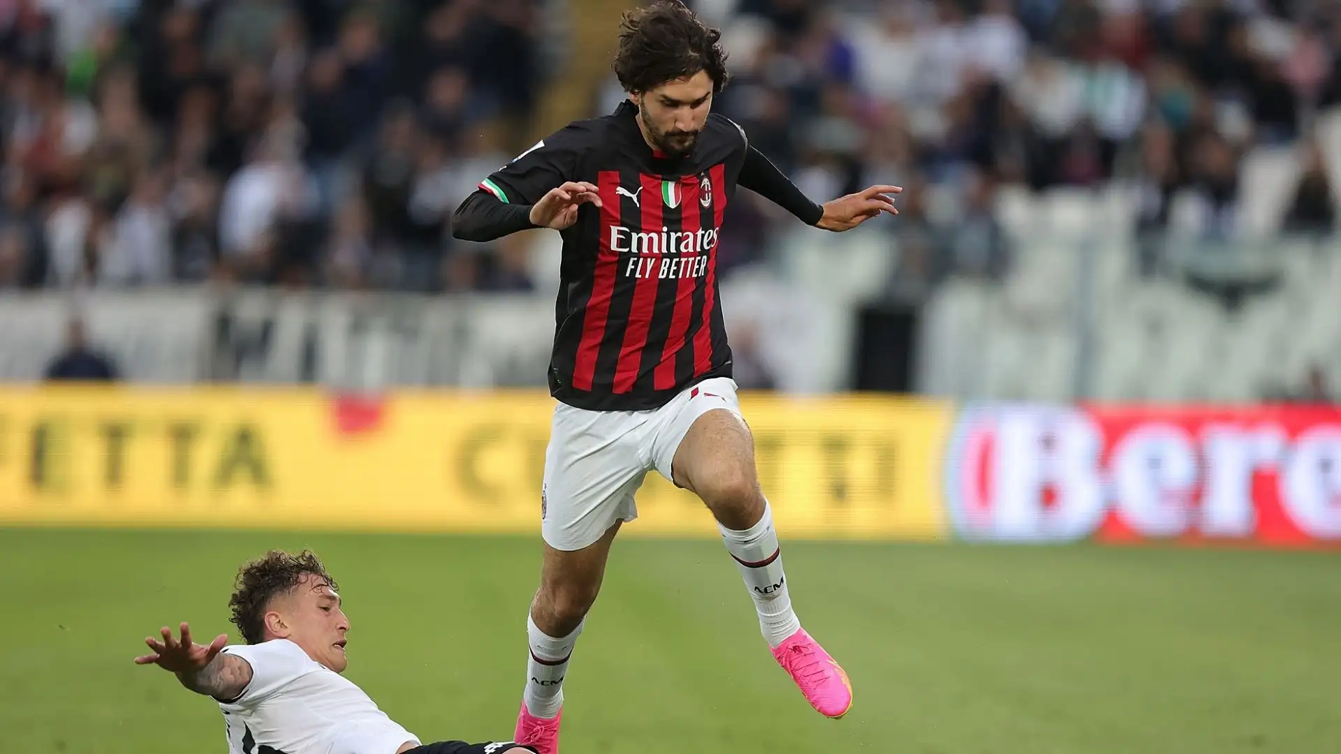 Yacine Adli potrebbe finire alla Salernitana