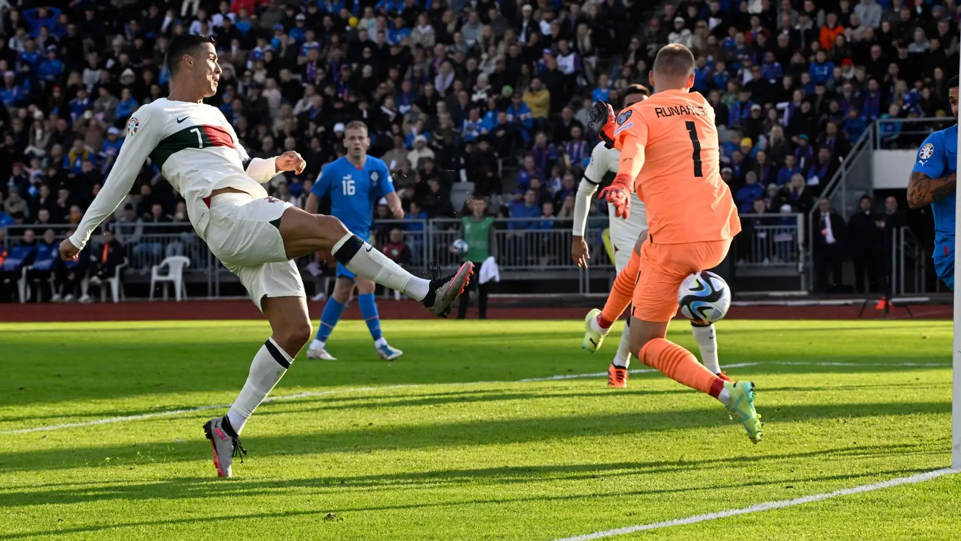Ci ha pensato il pluri Pallone d'Oro a decidere la contesa