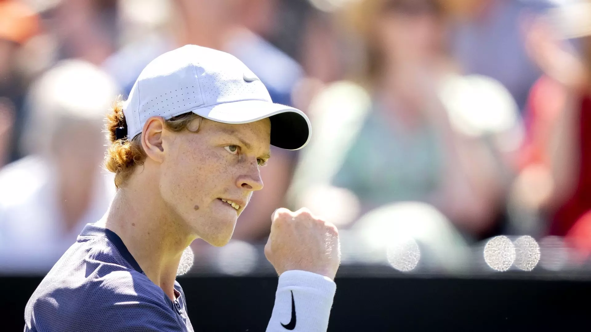 ATP Halle: Jannik Sinner piega Lorenzo Sonego e va nei quarti di finale