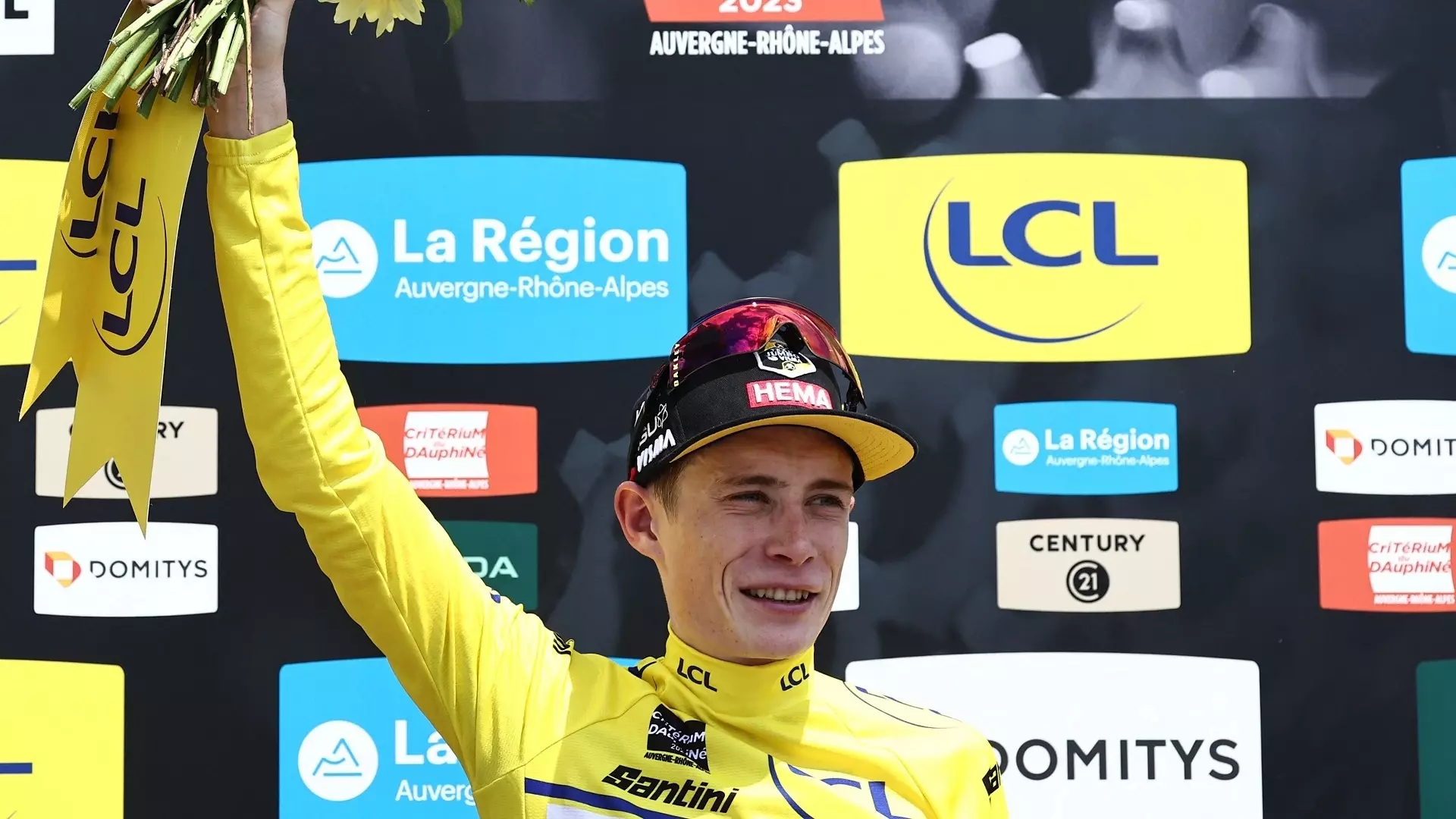Jonas Vingegaard vince il Giro del Delfinato, Stefan Kung la crono del Giro di Svizzera