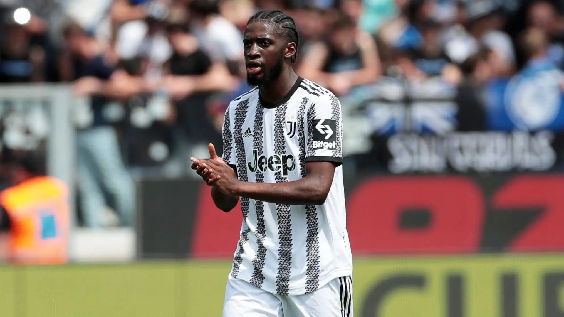 Samuel Iling Junior: 1 gole  1 assist nell'ultima stagione, la Juve valuterà il prestito per consentirgli di proseguire il suo percorso di crescita
