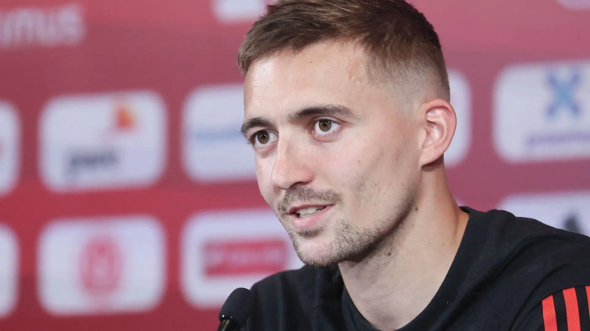 I bianconeri hanno la necessità di ingaggiare un laterale destro e stanno pensando a Timothy Castagne