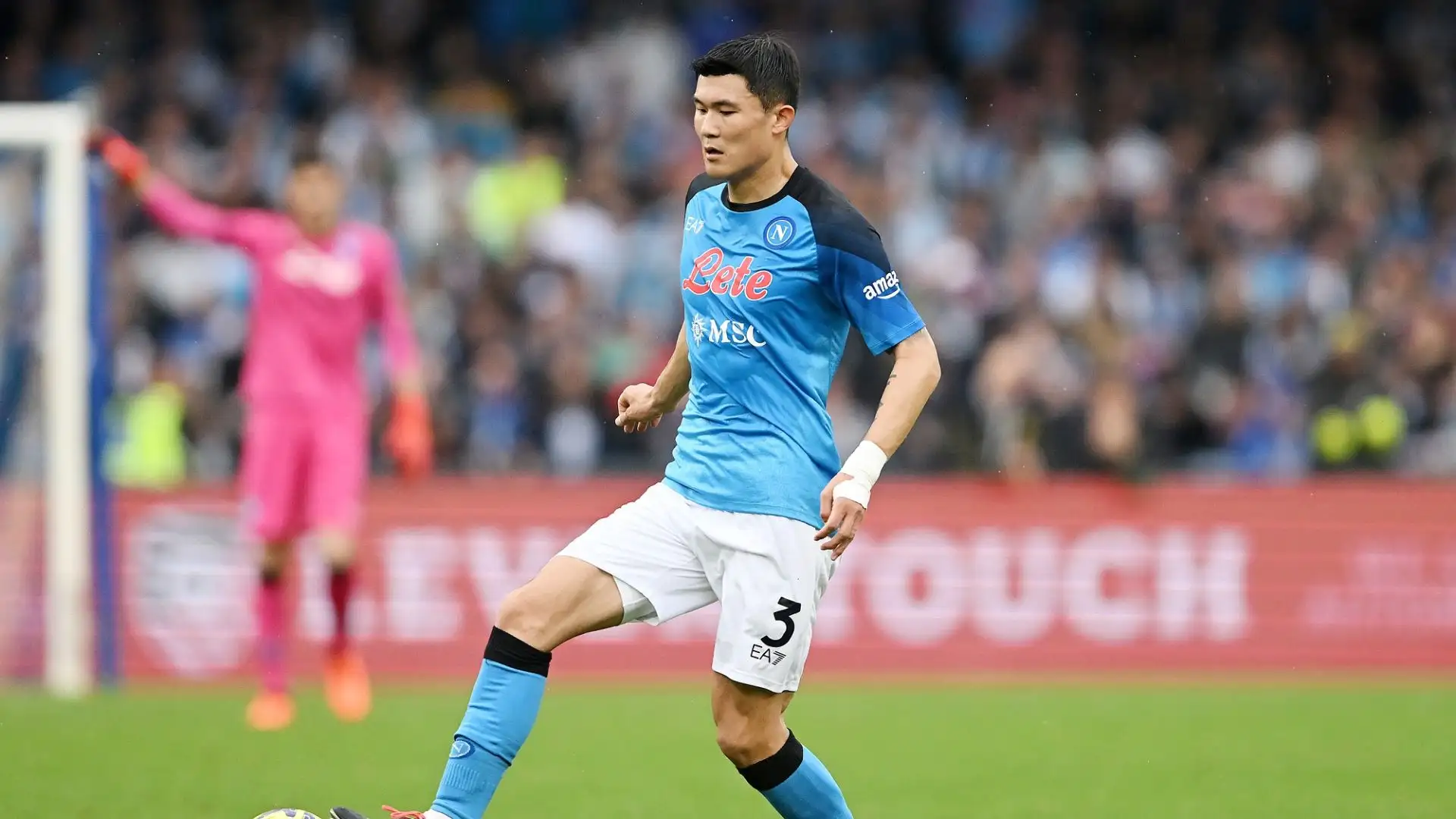 Kim Min-jae (Napoli): il difensore sudcoreano lascerà certamente l'Italia, destinazione Manchester United o Bayern Monaco