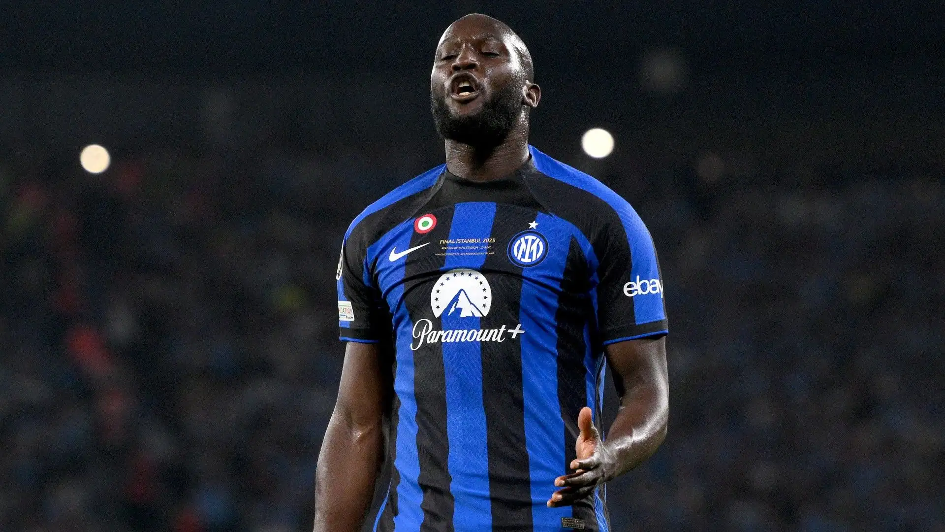 Il club avrebbe offerto al calciatore un contratto di due anni a 50 milioni di euro a stagione
