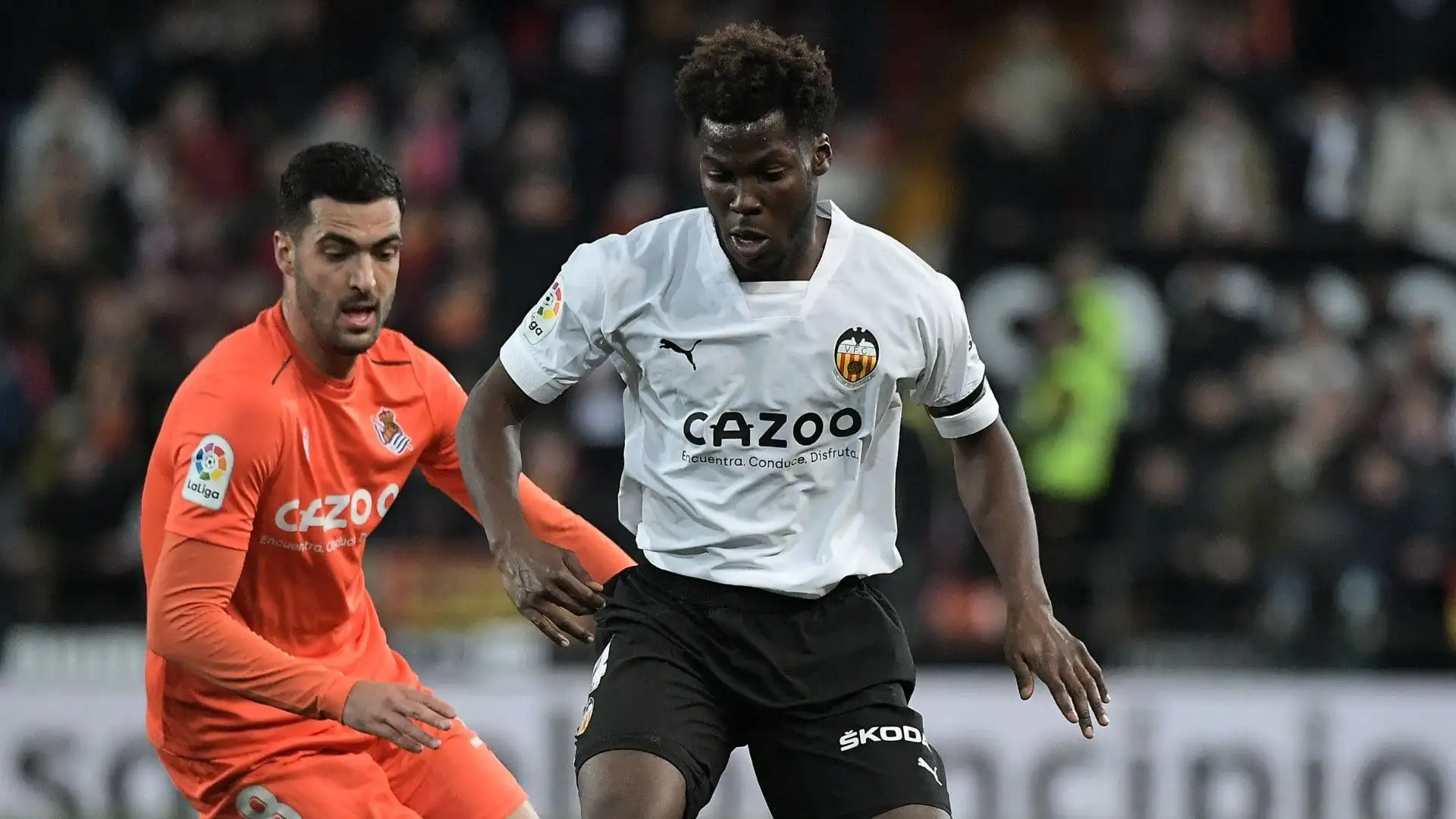 Classe 2002, il centrocampista vanta già 108 presenze con il Valencia

