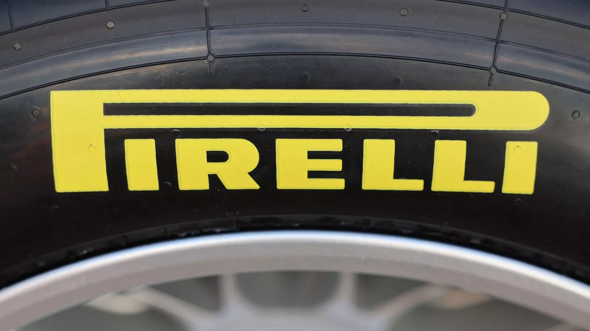 Moto2 e Moto3 monogomma Pirelli fino al 2026