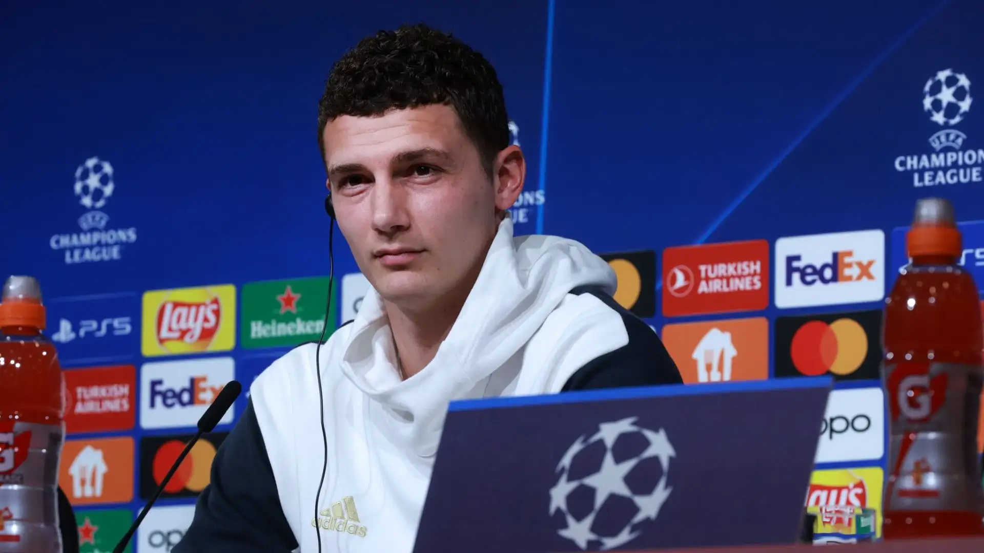 Il terzino francese ha già incontrato la dirigenza del Bayern Monaco e ha espresso la volontà di trasferirsi