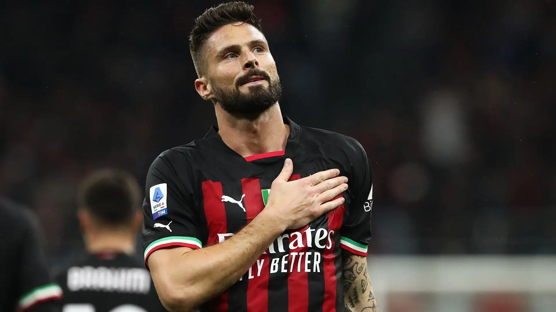 La prima offerta saudita è stata rifiutata: Giroud vuole vestire la maglia rossonera anche nella prossima stagione
