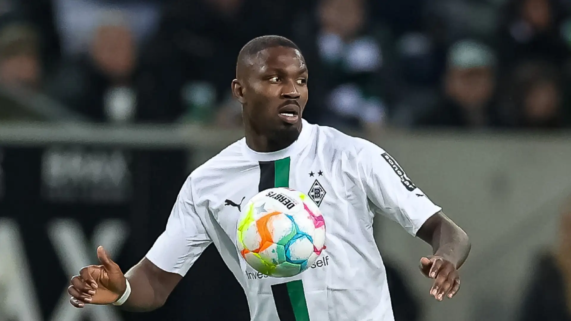 L'attaccante della Nazionale francese è in arrivo a parametro zero dal Borussia Moenchengladbach