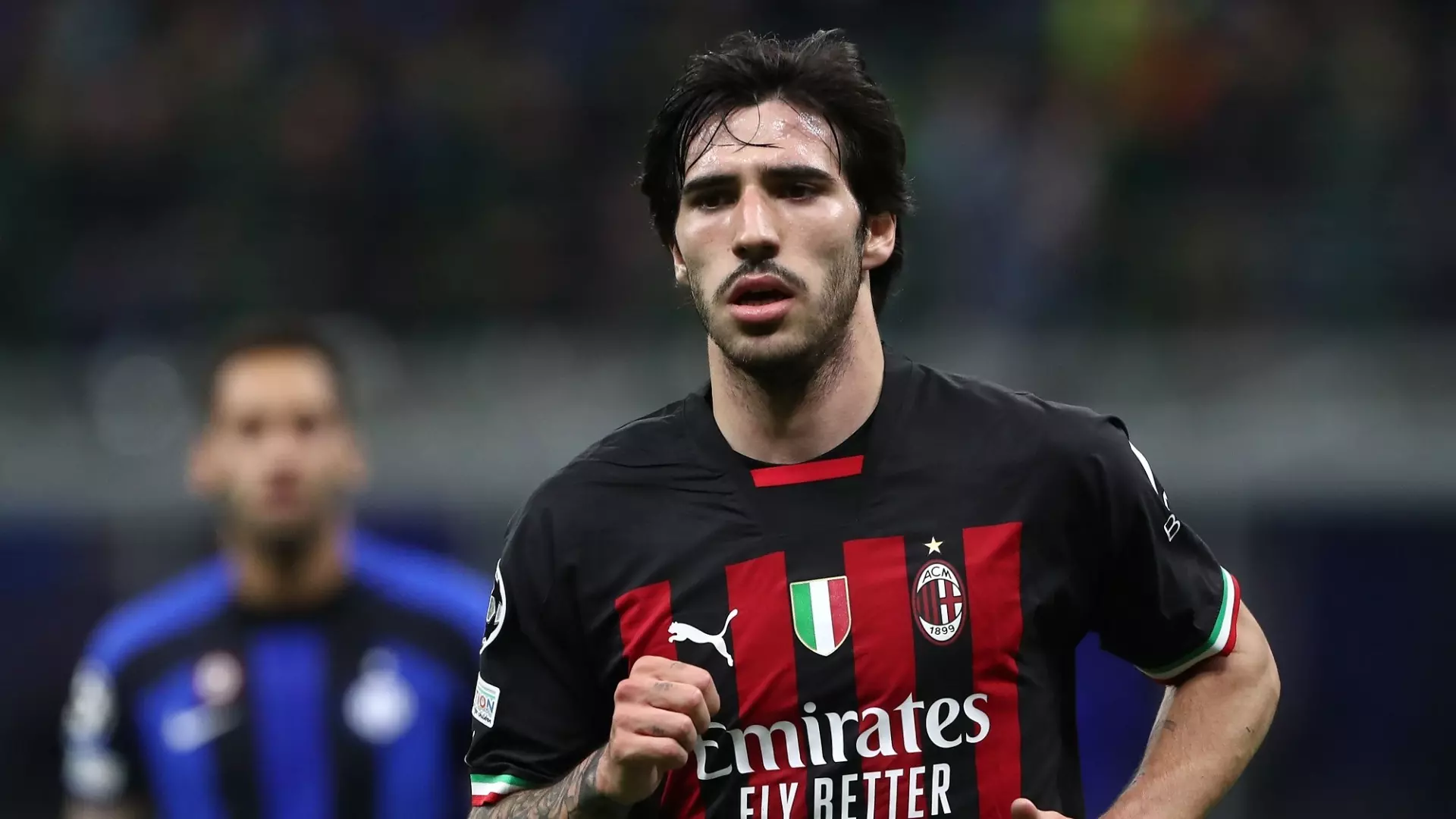 Offerta clamorosa per Sandro Tonali, il Milan ci pensa