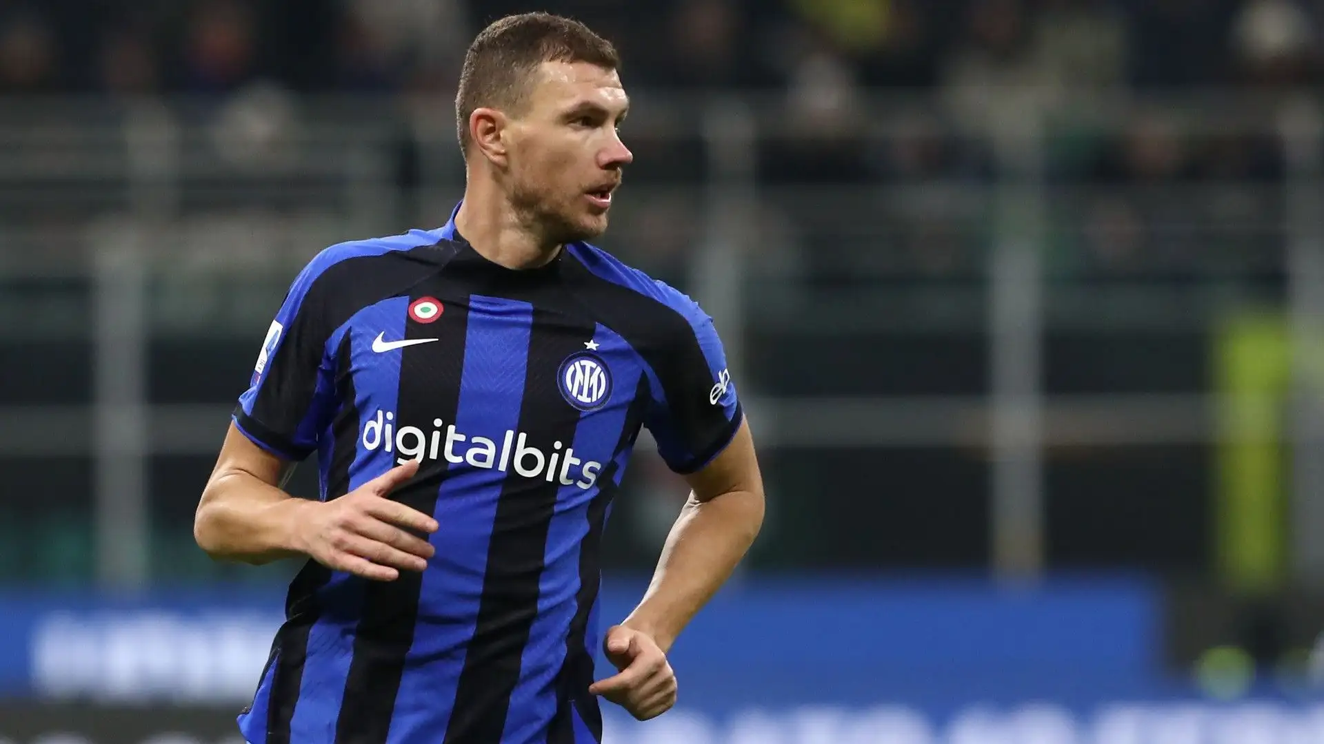 Edin Dzeko: il bosniaco è da settimane a colloquio con il Fenerbahce per definire il suo trasferimento, mancano solo i dettagli
