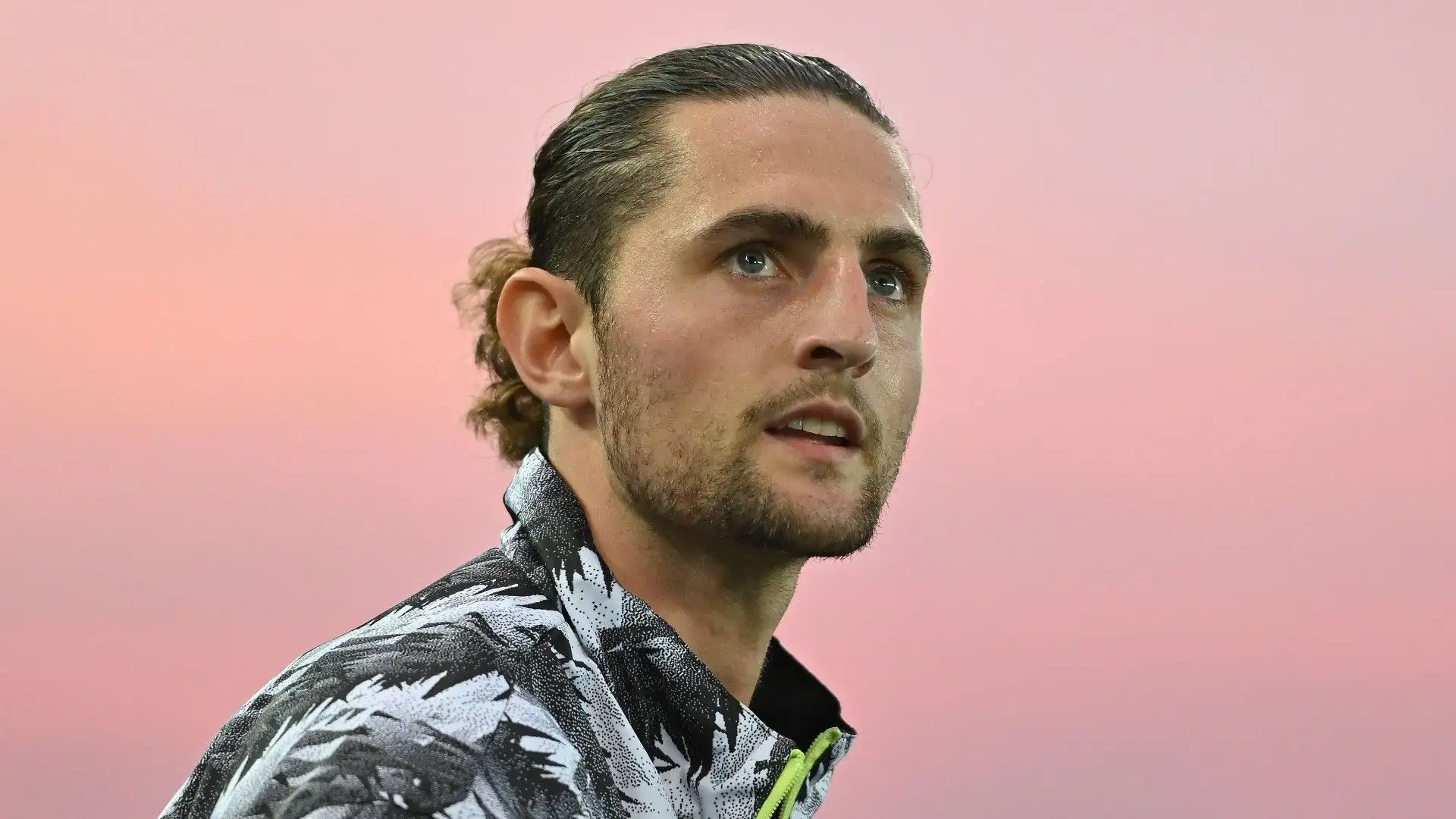Adrien Rabiot: la Juventus gli ha proposto il rinnovo di contratto ed è in attesa di una risposta

