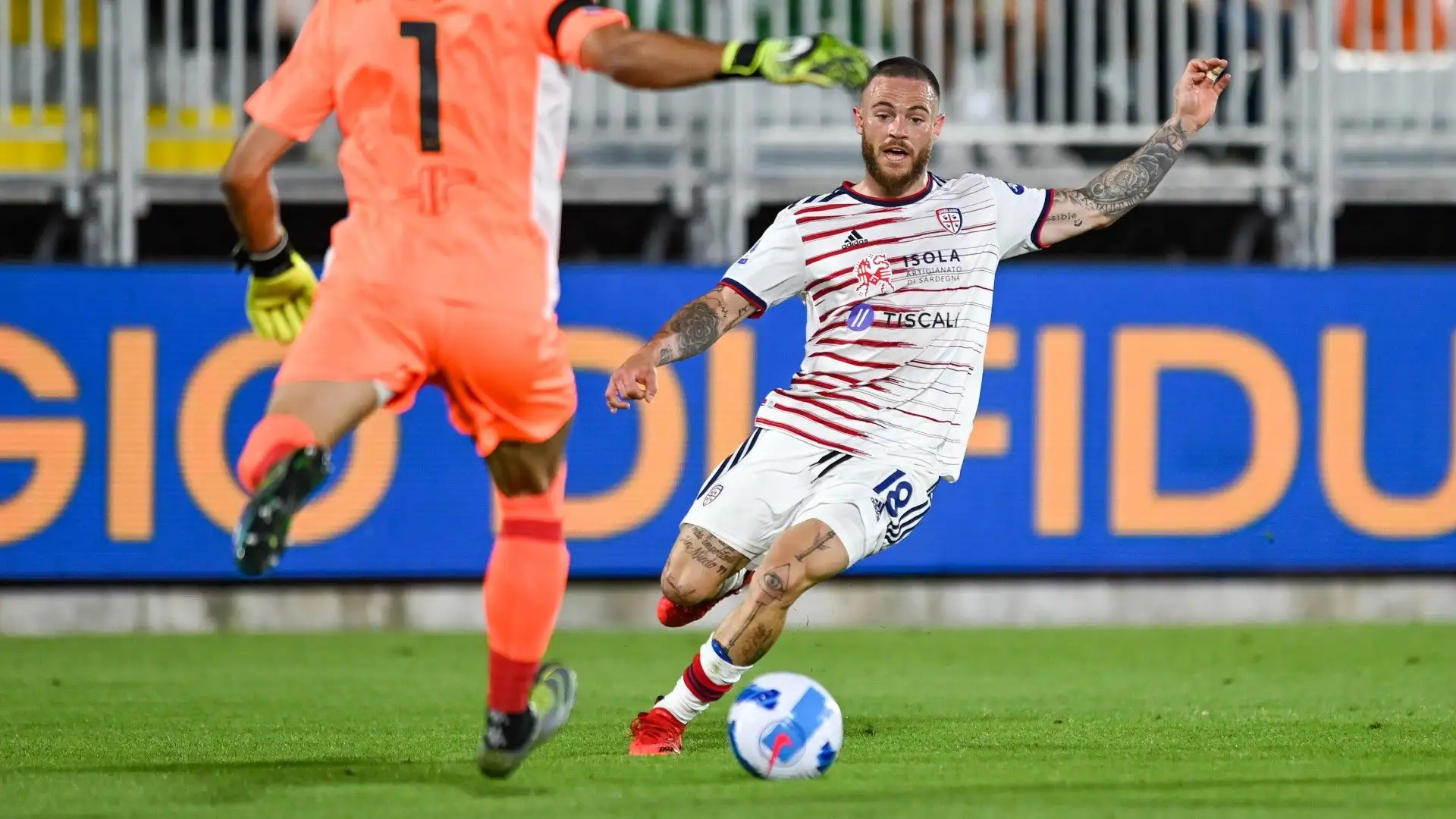 Il Cagliari potrebbe lasciar partire Nahitan Nandez per circa 10 milioni di euro
