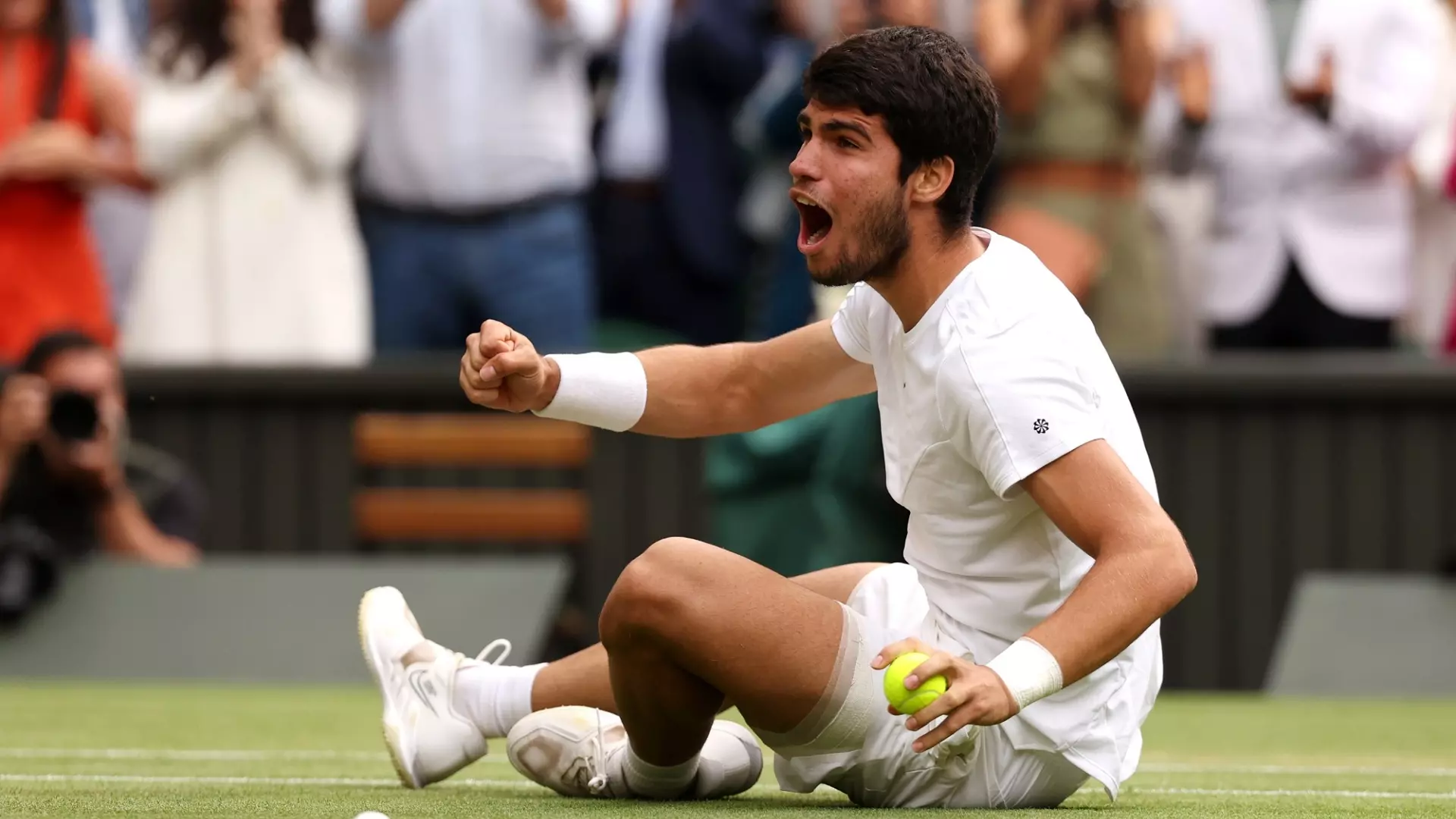 Carlos Alcaraz nuovo re di Wimbledon: Novak Djokovic perde il trono dopo 5 anni