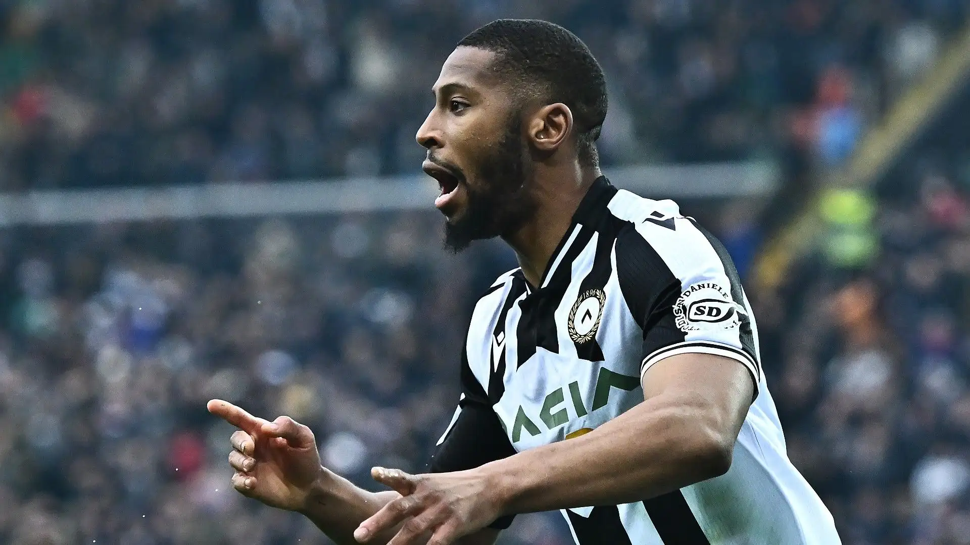 I rossoneri potrebbero offrire all'Udinese Lorenzo Colombo come contropartita e aggiungere una ventina di milioni di euro
