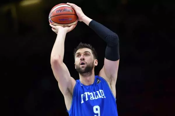 Andrea Bargnani spinge l’Italia di Pozzecco