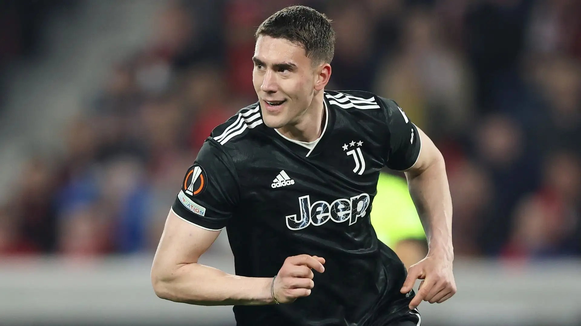 Il Paris Saint Germain è da tempo sulle tracce di Vlahovic
