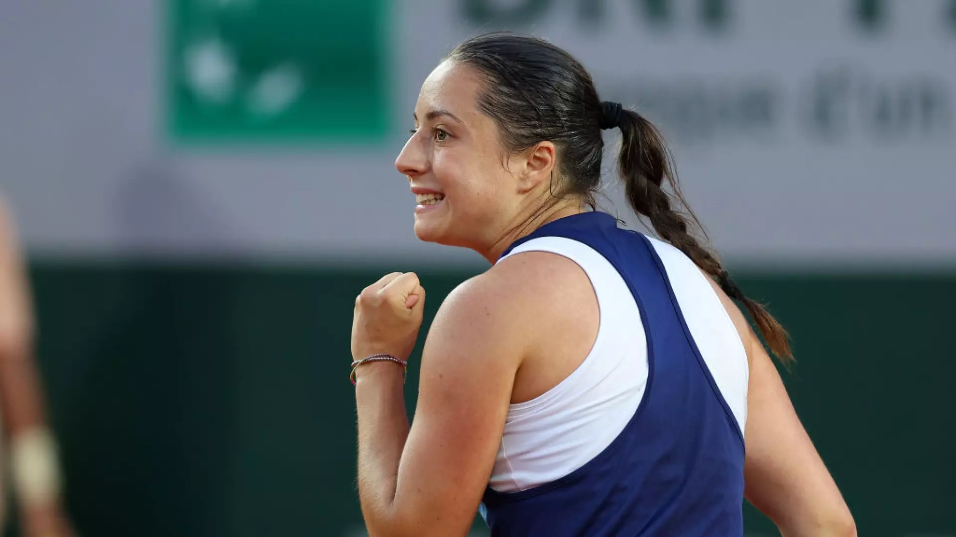 Elisabetta Cocciaretto in finale a Losanna annullando un match point