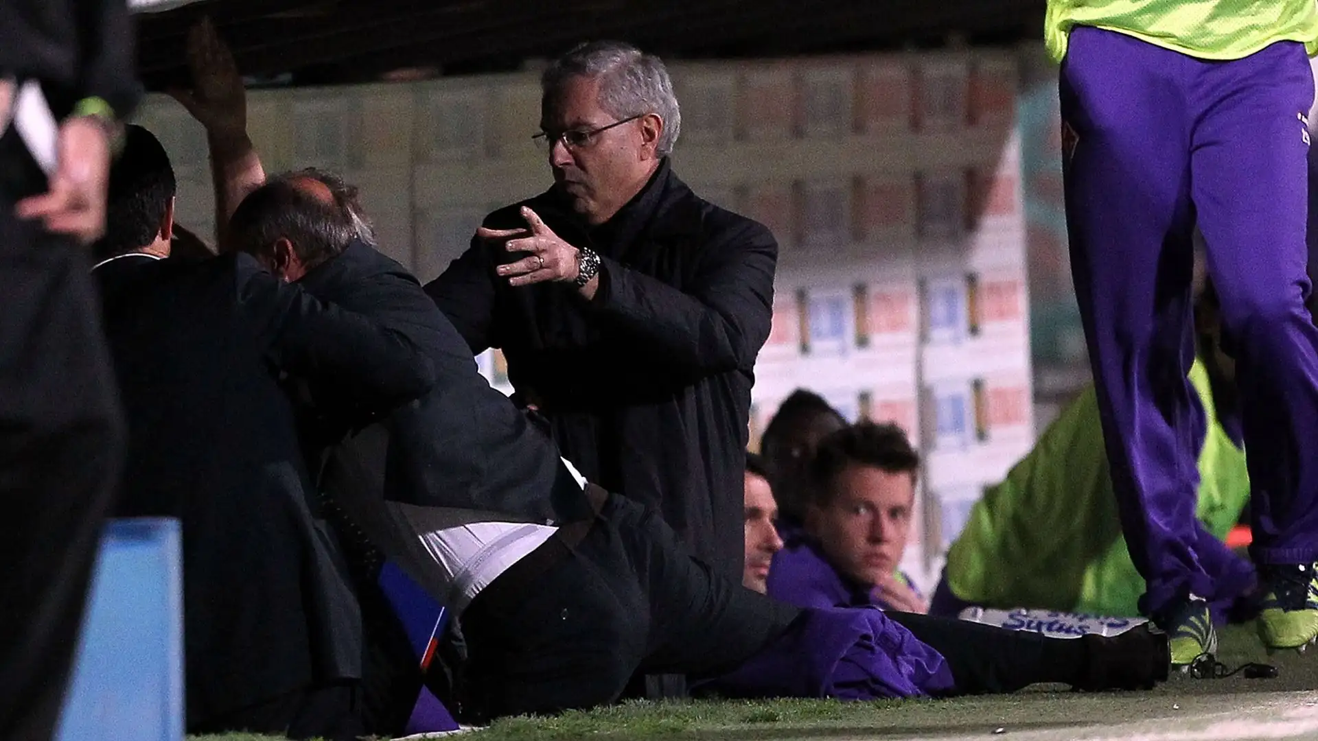 Delio Rossi vs Ljajic in Fiorentina-Novara del 2012: l'attaccante viola insulta pesantemente il suo tecnico dopo un cambio, si scatena il caos in panchina