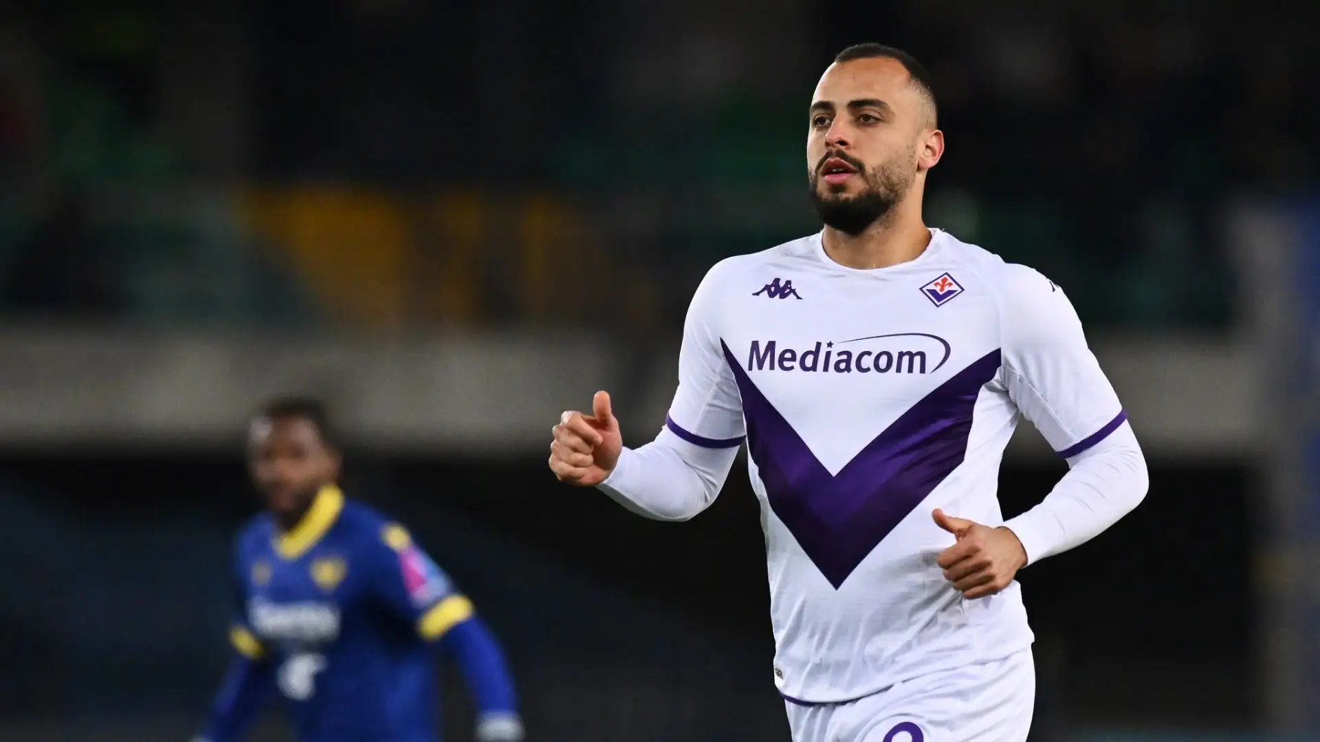 Nelle scorse settimane l'entourage del calciatore aveva smentito contatti con il Milan ma le cose evidentemente sono cambiate
