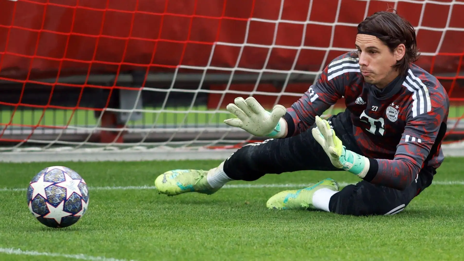 Qualora Onana dovesse trasferirsi al Manchester United, il club nerazzurro si fionderebbe su Yann Sommer
