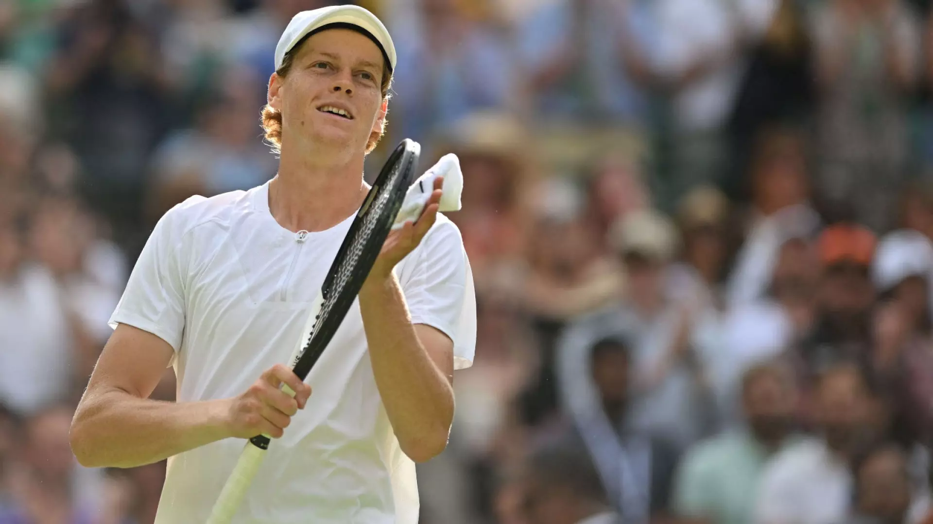 Wimbledon: Jannik Sinner vola ai quarti, Daniel Galan deve arrendersi
