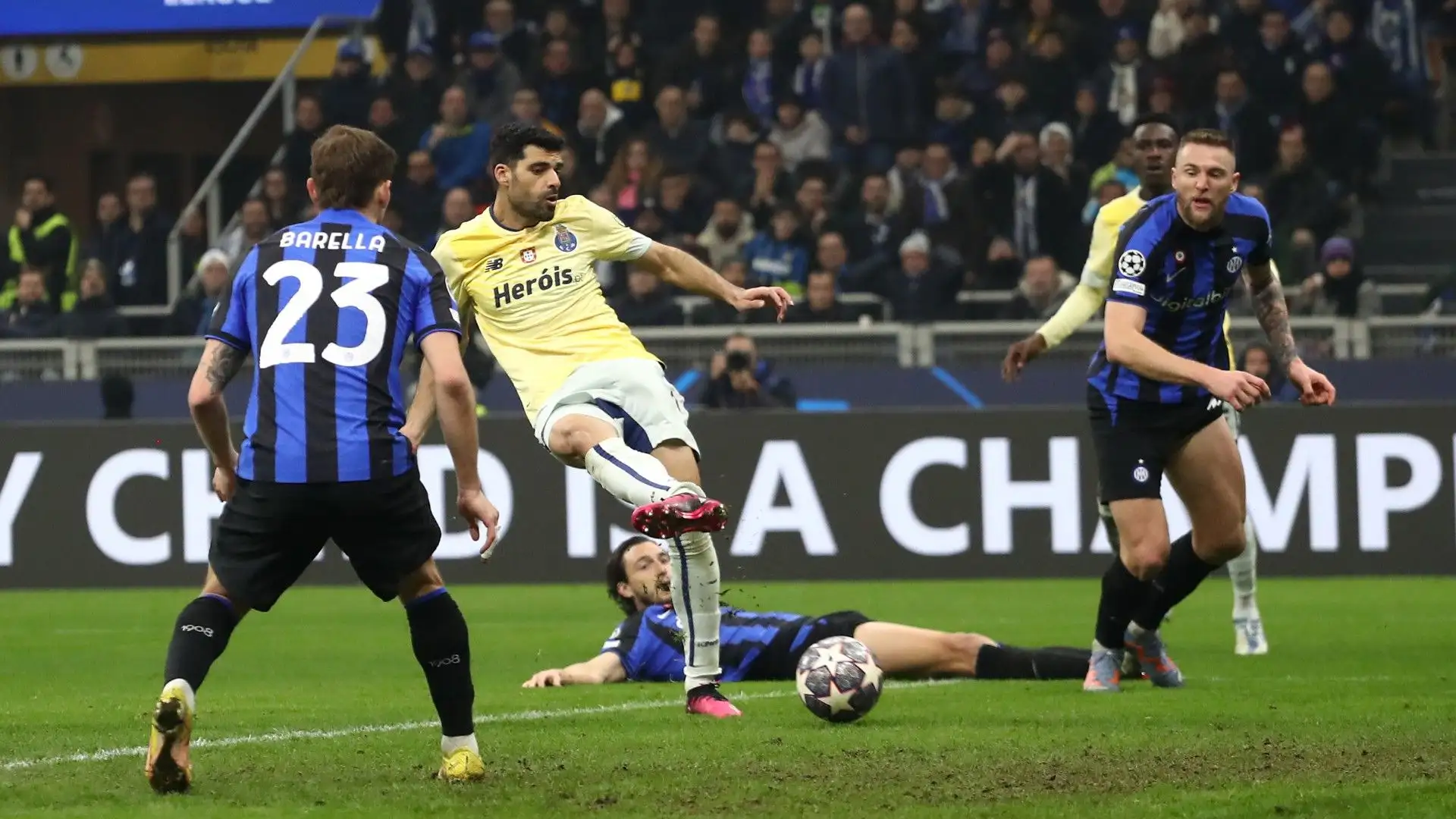 Il bomber iraniano ha un contratto fino al 2024 e non intende rinnovarlo

