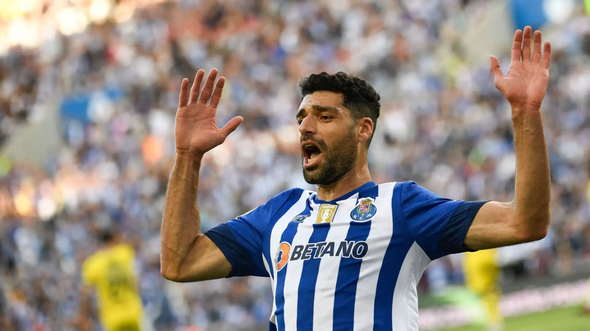 Mehdi Taremi garantirebbe gol ed esperienza alla banda di Mourinho