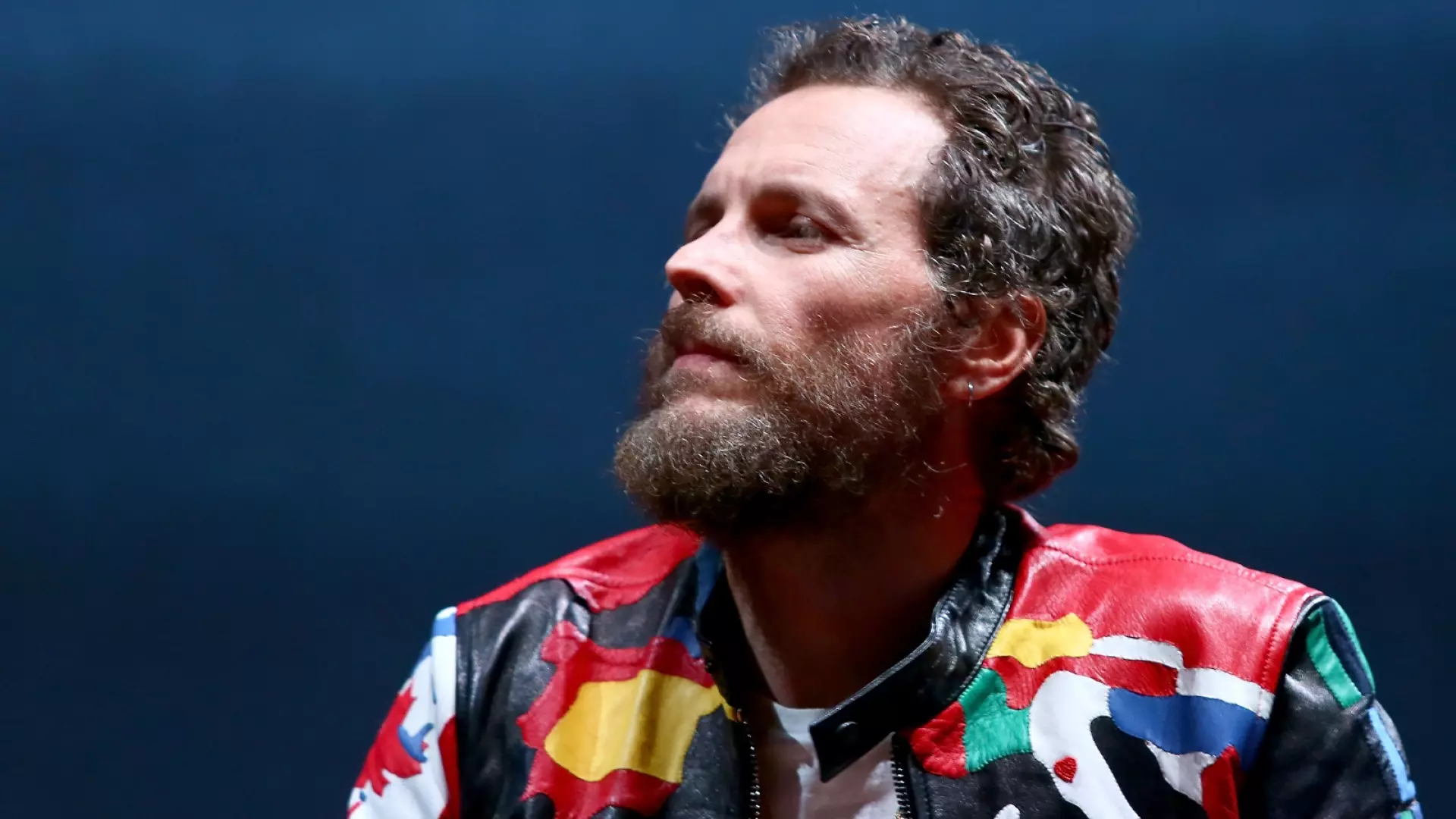 Incidente in bici per Jovanotti, costretto all’operazione