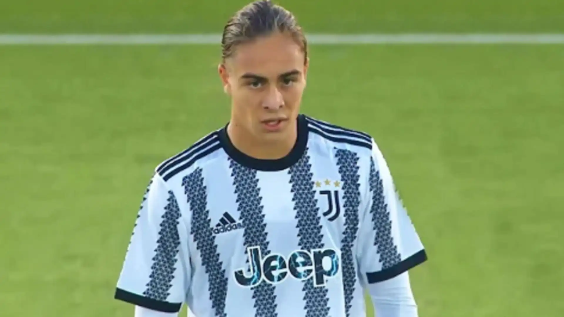 Allegri nella tourneé negli Stati Uniti testerà Kenan Yildiz, ora alla Next Gen. Il nazionale turco, classe 2005, proverà a strappare un posto in prima squadra. (screenshot da Youtube)