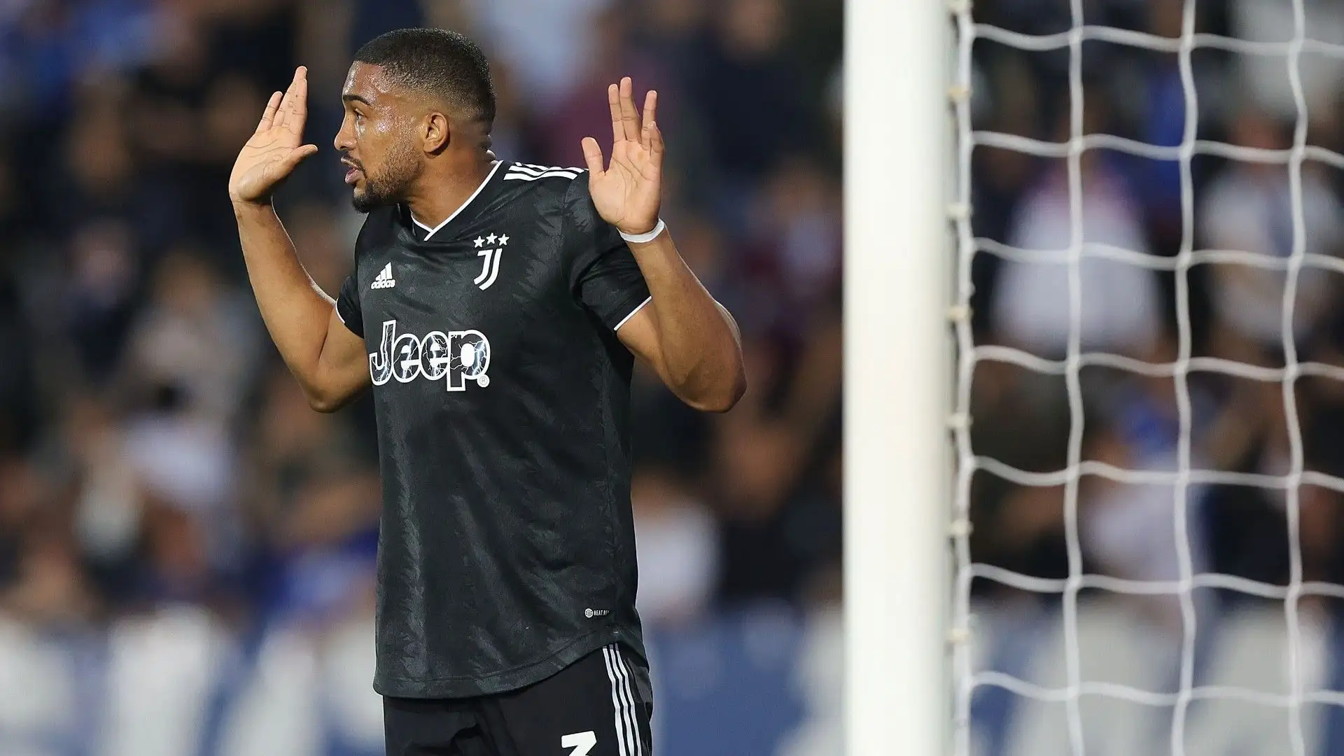 Bremer per la giusta offerta (60 milioni di euro) potrebbe lasciare la Juventus: al suo posto già individuato Laporte
