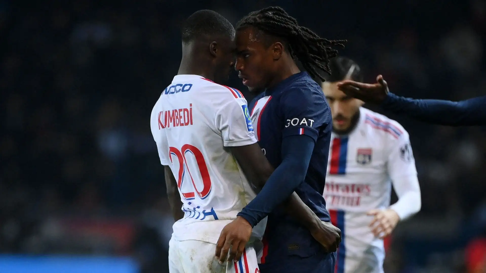 Nell'agosto 2019 il Lille ha sborsato 20 milioni di euro per ingaggiarlo, tre anni più tardi l'ha rivenduto a 15 al PSG
