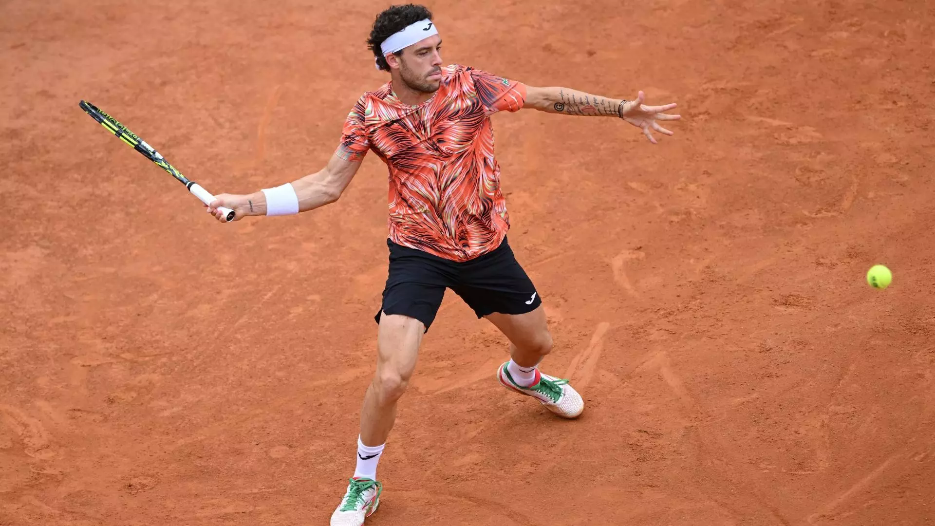 Marco Cecchinato si regala il derby con Lorenzo Sonego