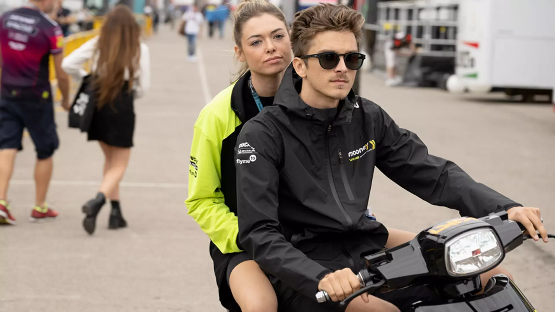 Luca Marini si è sposato, Valentino Rossi in festa